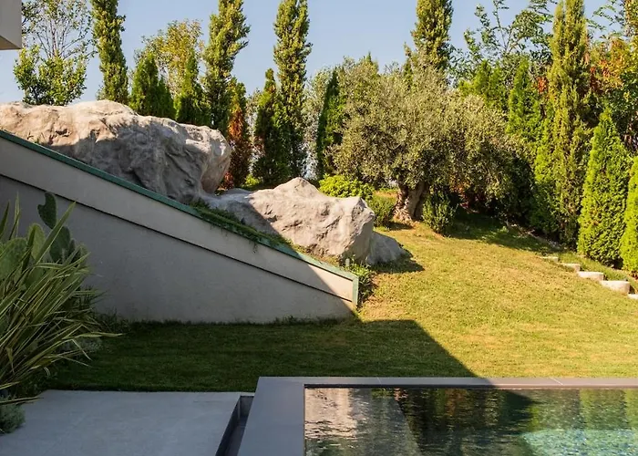 别墅 Gaia Luxury Sauna And Pool By Pikhost 德拉克