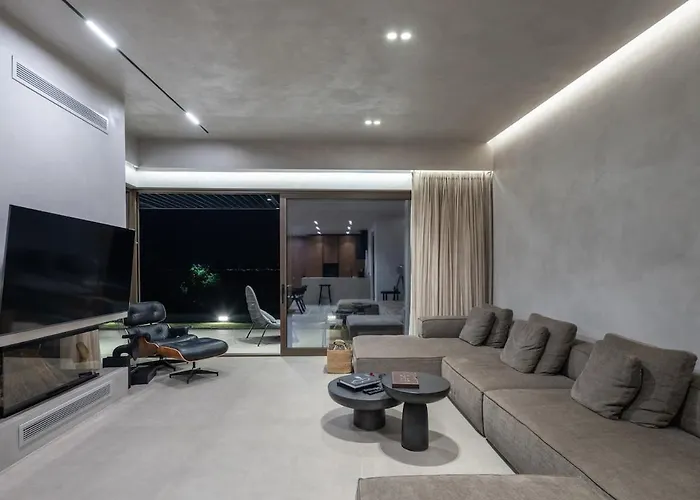 Gaia Luxury Sauna And Pool By Pikhost 别墅 德拉克