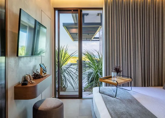别墅 Gaia Luxury Sauna And Pool By Pikhost 德拉克