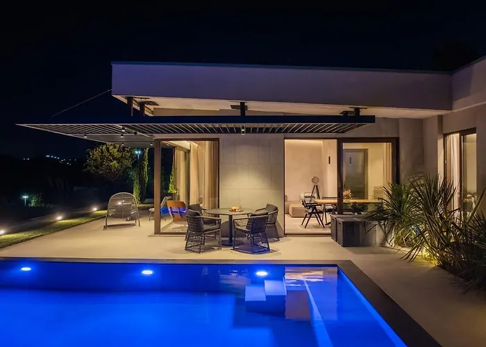 别墅 Gaia Luxury Sauna And Pool By Pikhost