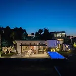 Gaia Luxury Sauna And Pool By Pikhost Villa *