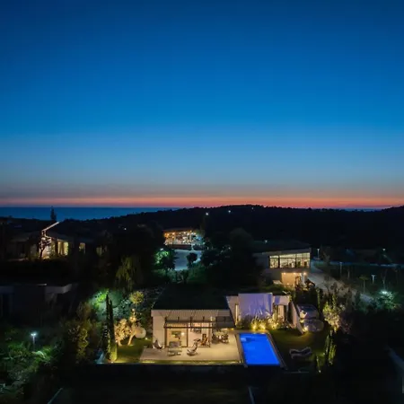 Gaia | Luxury Sauna And Pool By Pikhost Villa