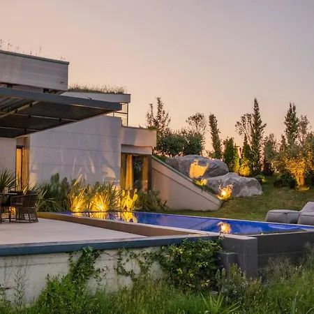 Gaia | Luxury Sauna And Pool By Pikhost * Durrës