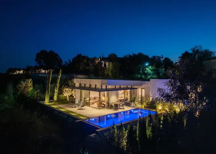 Gaia Luxury Sauna And Pool By Pikhost Villa Draç